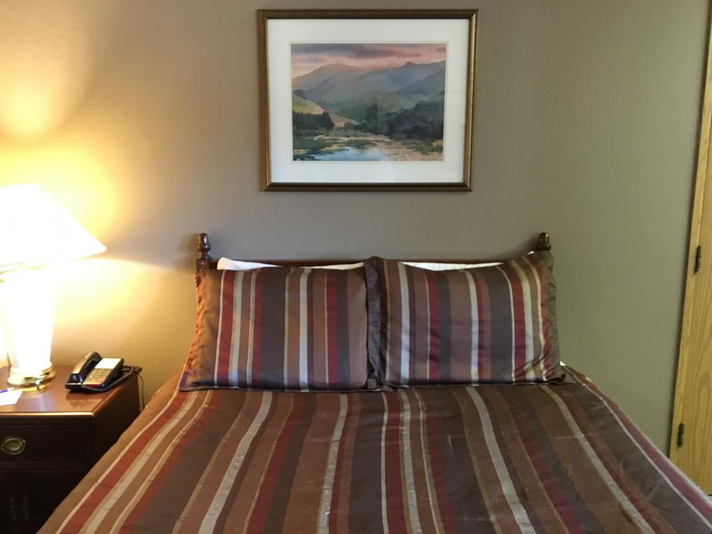 Timber Lodge Inn Cle Elum Extérieur photo